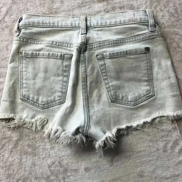 7 For All Mankind Booty Light Denim Shorts Size 23 - Picture 2 of 7